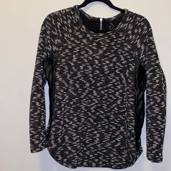 Forever 21 Black  Crochet Faux leather side Sweater - Picture 1 of 11